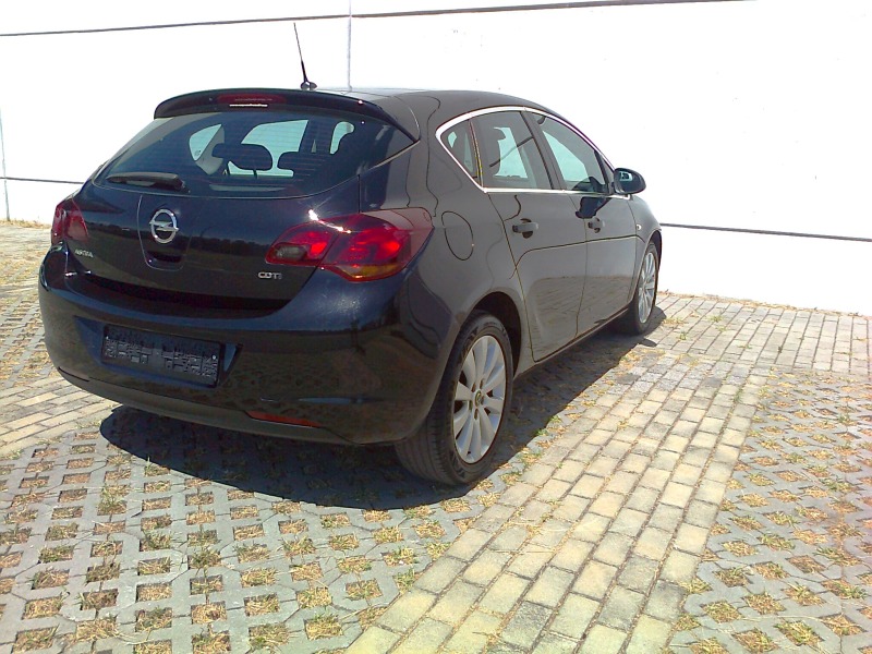 Opel Astra, снимка 8 - Автомобили и джипове - 41826164