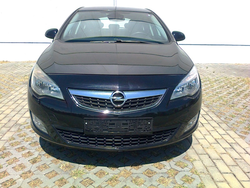 Opel Astra, снимка 2 - Автомобили и джипове - 41826164