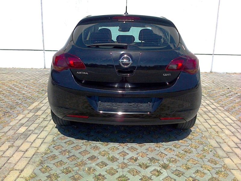 Opel Astra, снимка 7 - Автомобили и джипове - 41826164