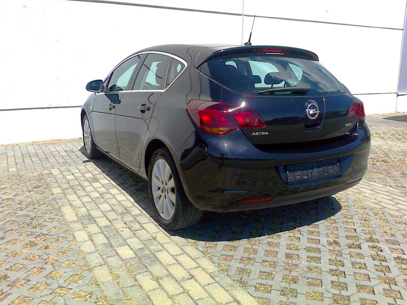 Opel Astra, снимка 6 - Автомобили и джипове - 41826164
