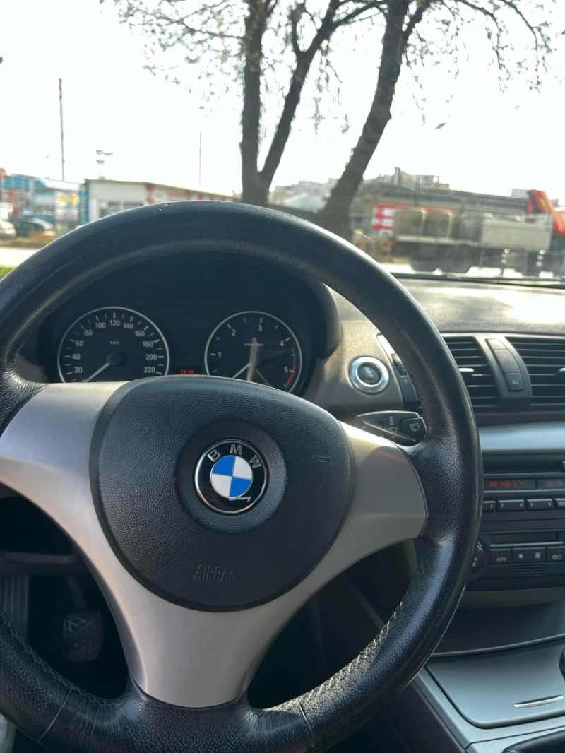 BMW 118, снимка 8 - Автомобили и джипове - 48293700