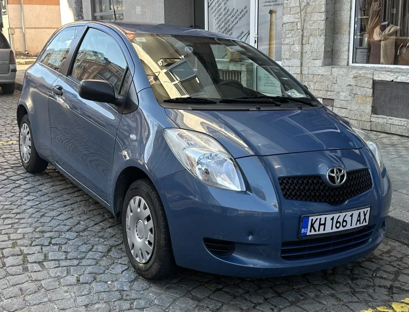 Toyota Yaris 1.0 VVT-I, снимка 3 - Автомобили и джипове - 49489763