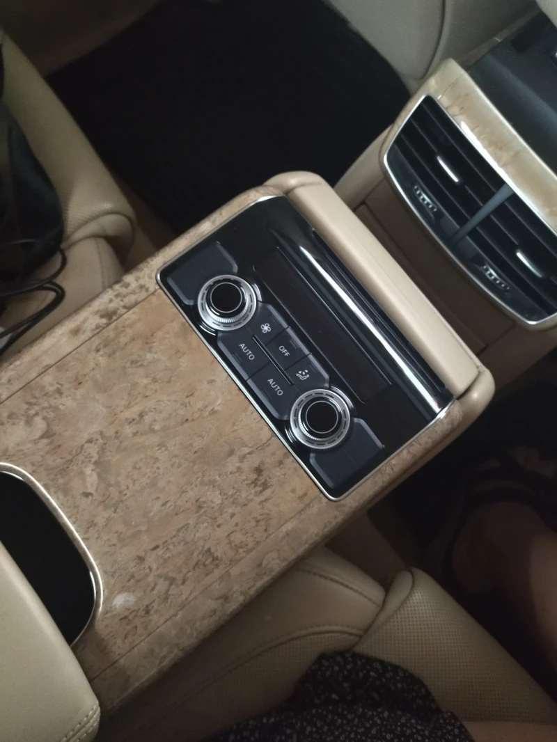 Audi A8, снимка 4 - Автомобили и джипове - 52718332