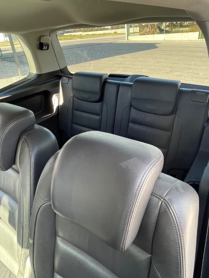 VW Touran Cross 2.0 TDI, снимка 9 - Автомобили и джипове - 53287137