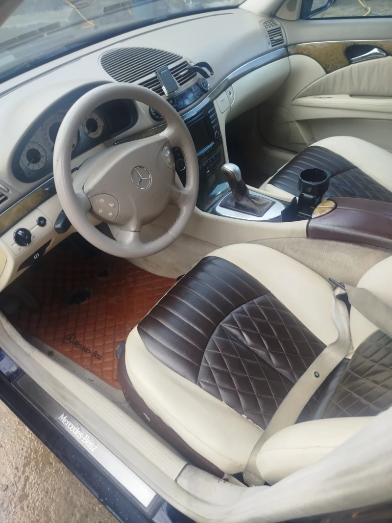 Mercedes-Benz E 270, снимка 5 - Автомобили и джипове - 52392129
