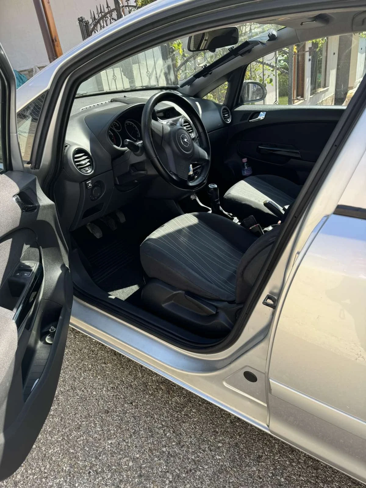 Opel Corsa D 1.2 EcoTech/ ГАЗ - изображение 9