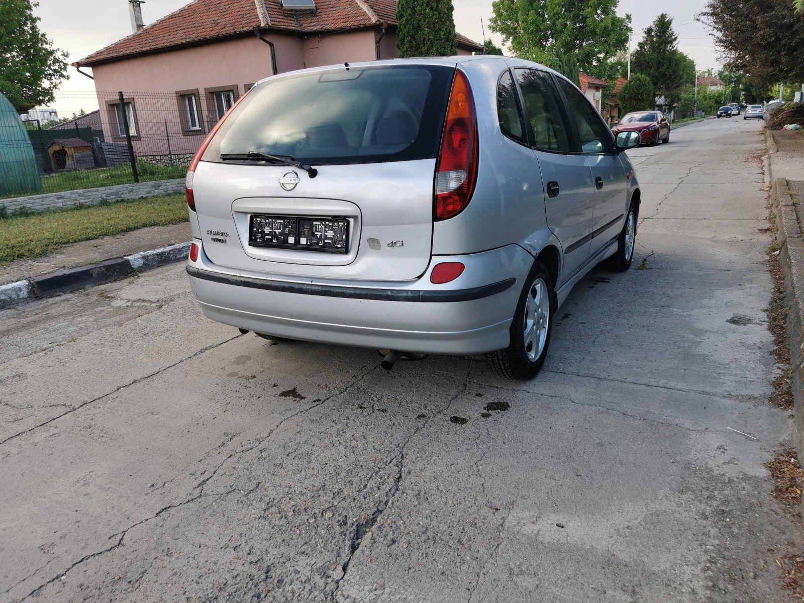 Nissan Almera tino  - изображение 3