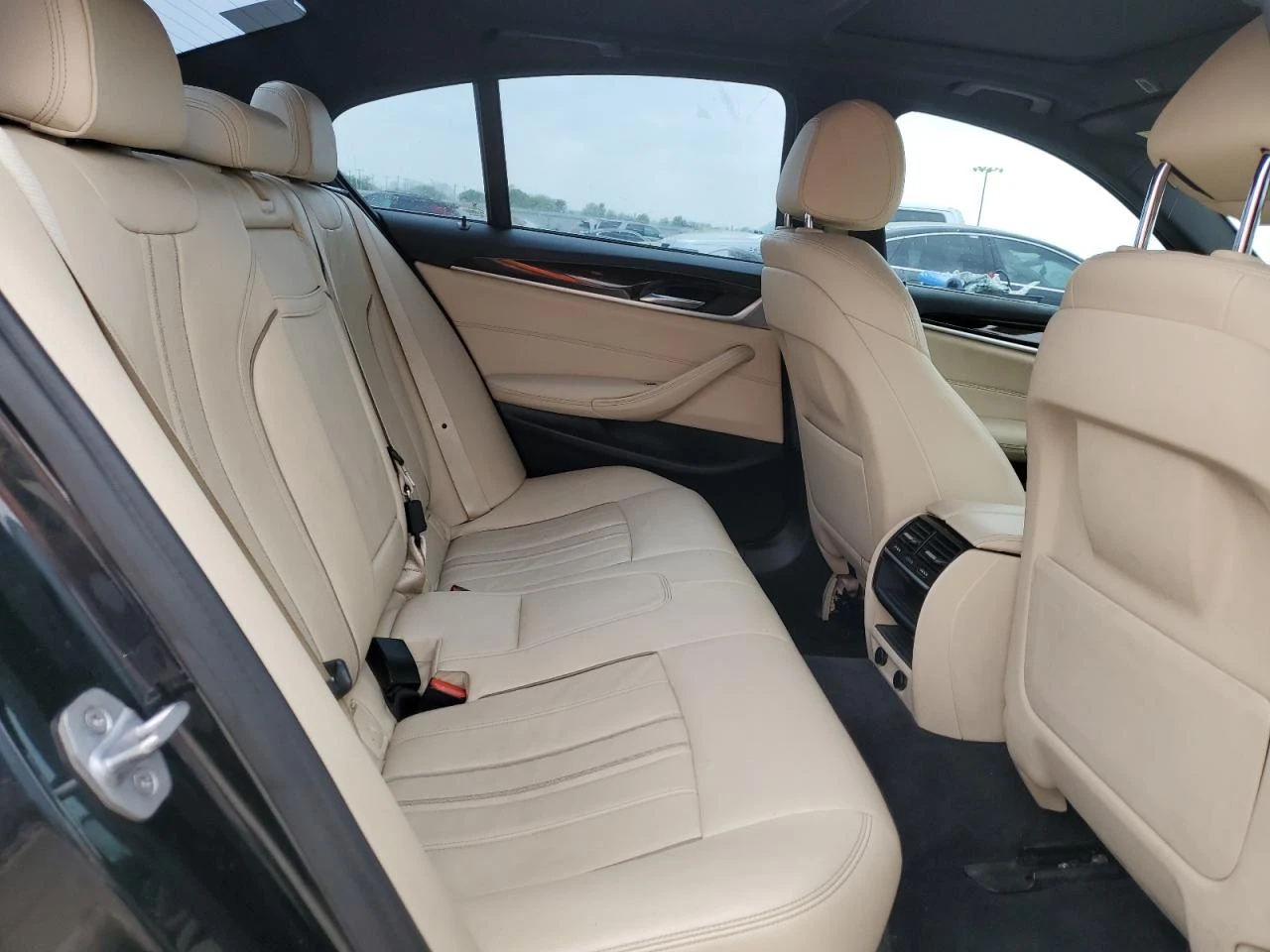 BMW 530 i/ФИКСИРАНА ЦЕНА! ПОДГРЕВ/RECARO/КЛИП НА ДВИГАТЕЛЯ - изображение 10