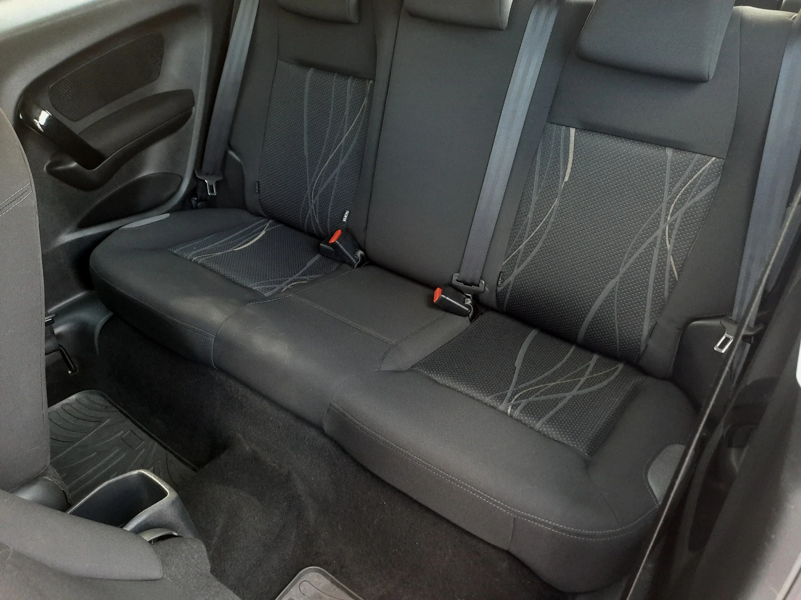 Peugeot 208 1.4i 95ps. - изображение 9
