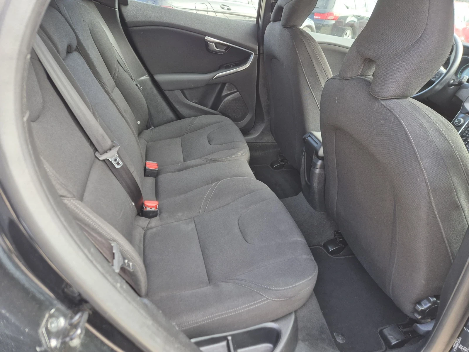 Volvo V40 1.6d | Mobile.bg   13