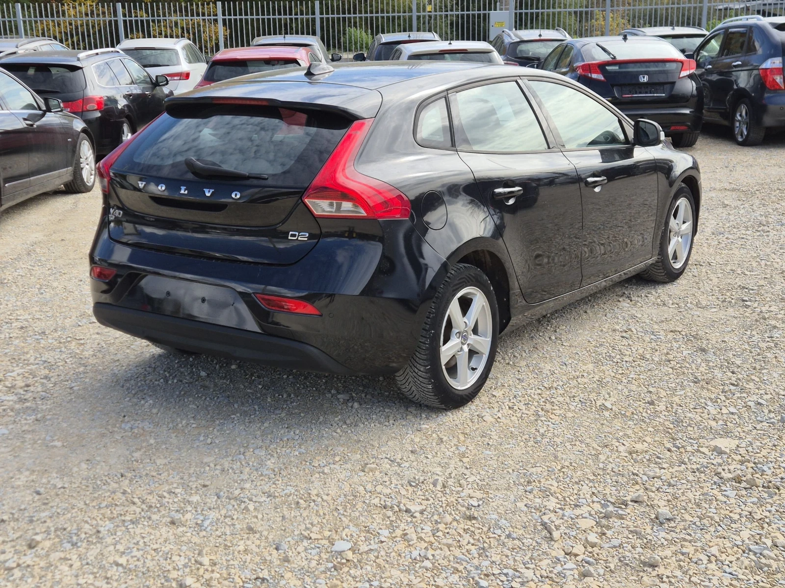 Volvo V40 1.6d - изображение 6