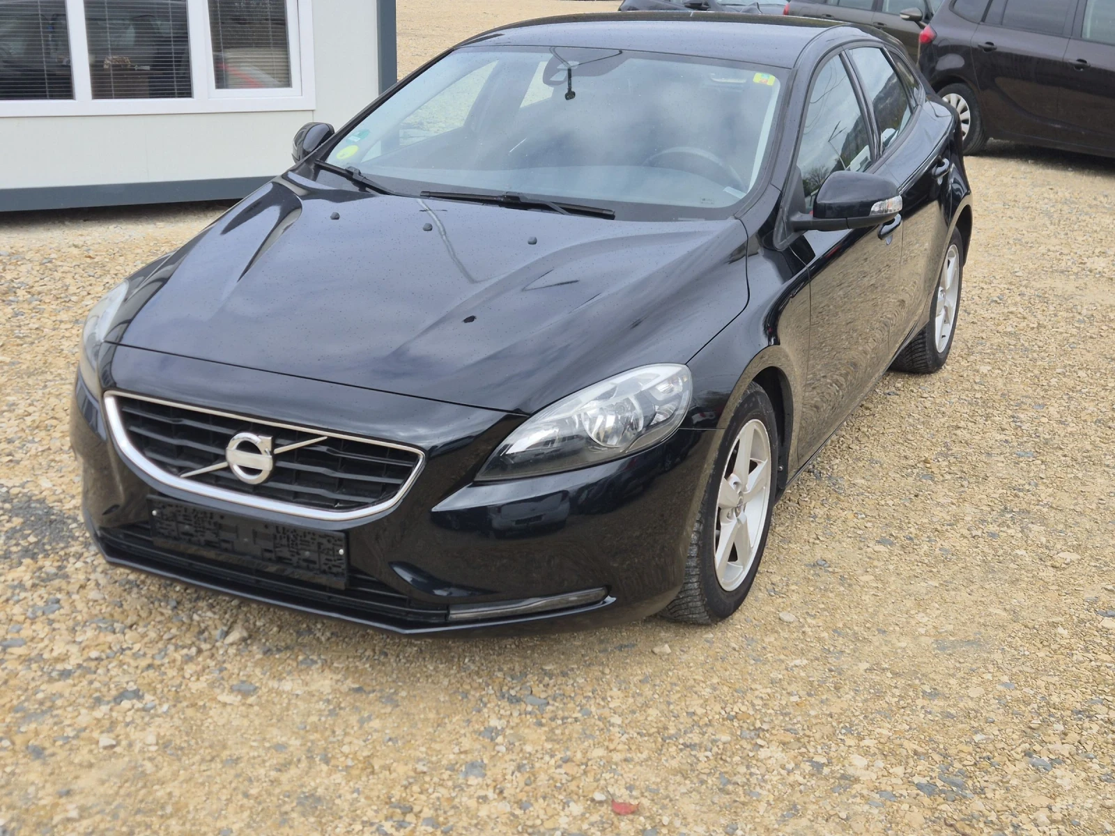Volvo V40 1.6d - изображение 3