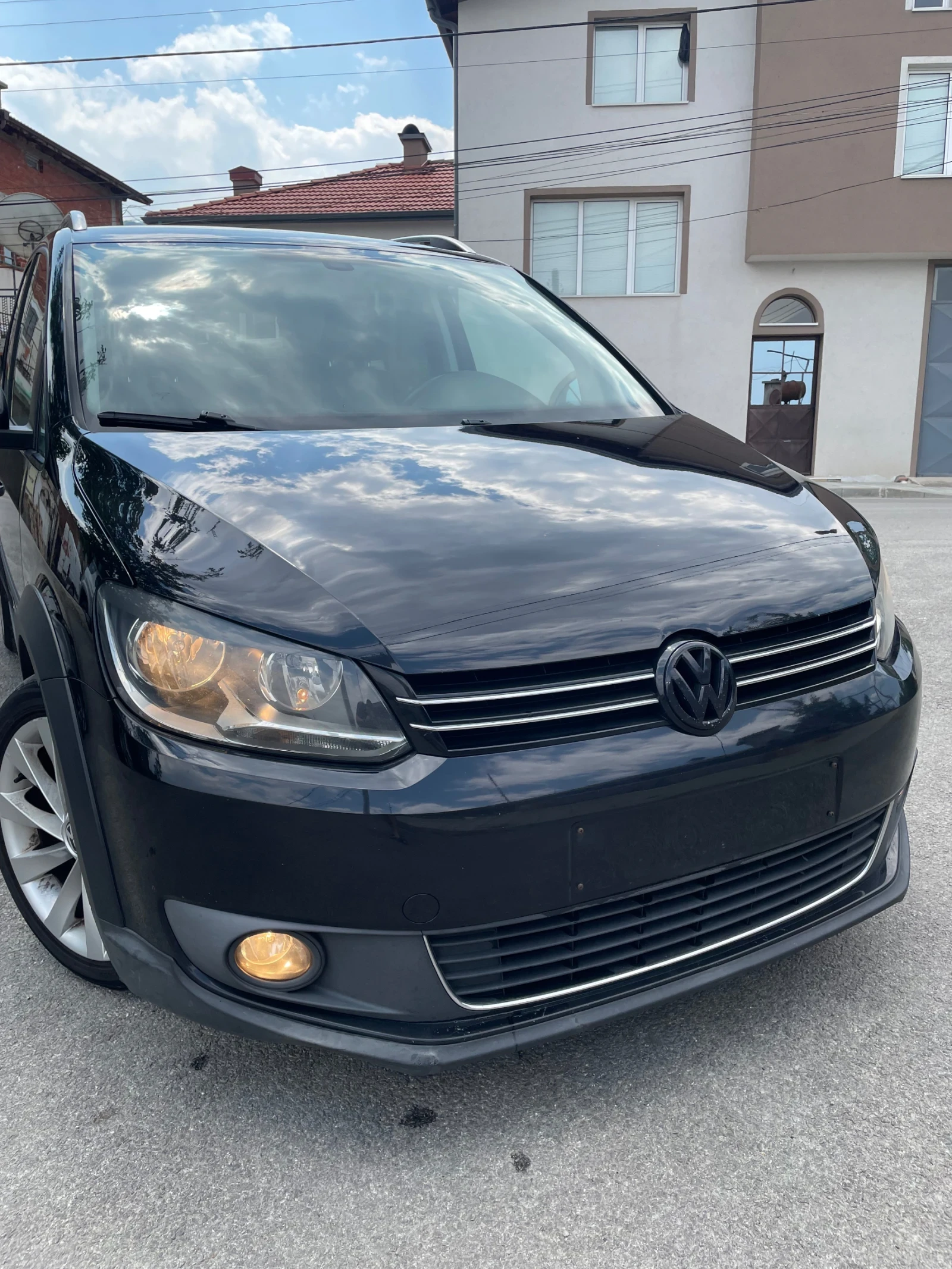 VW Touran Cross 2.0 TDI | Mobile.bg   2