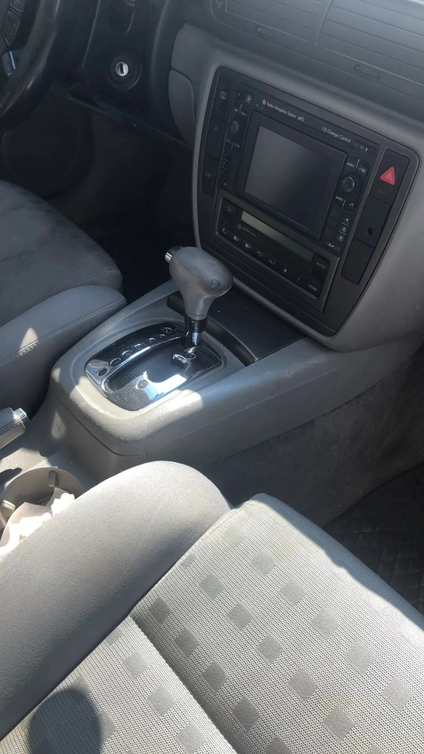 VW Passat 1, 9 tdi 131 коня, снимка 6 - Автомобили и джипове - 53741042