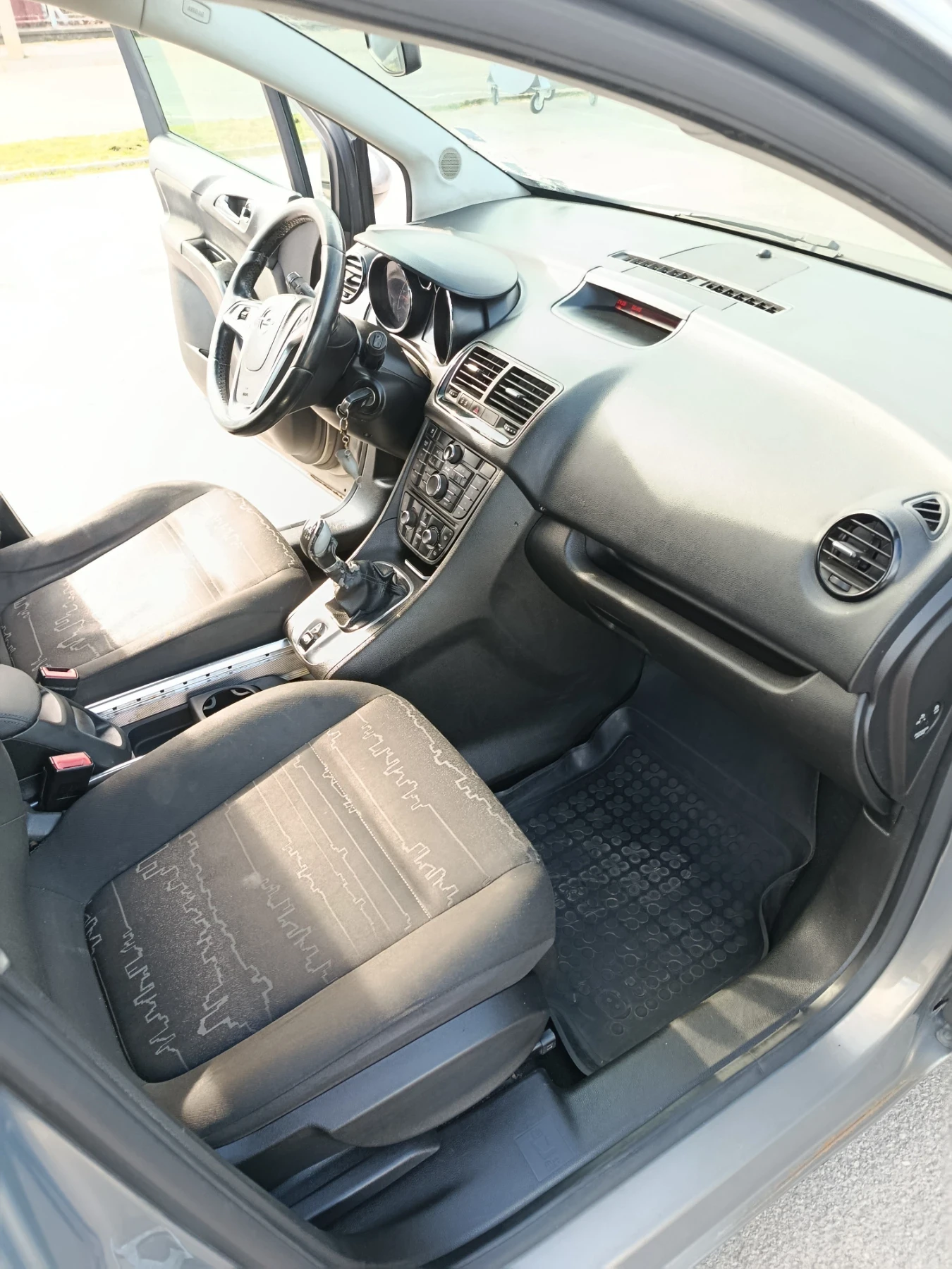 Opel Meriva, снимка 14 - Автомобили и джипове - 53820163