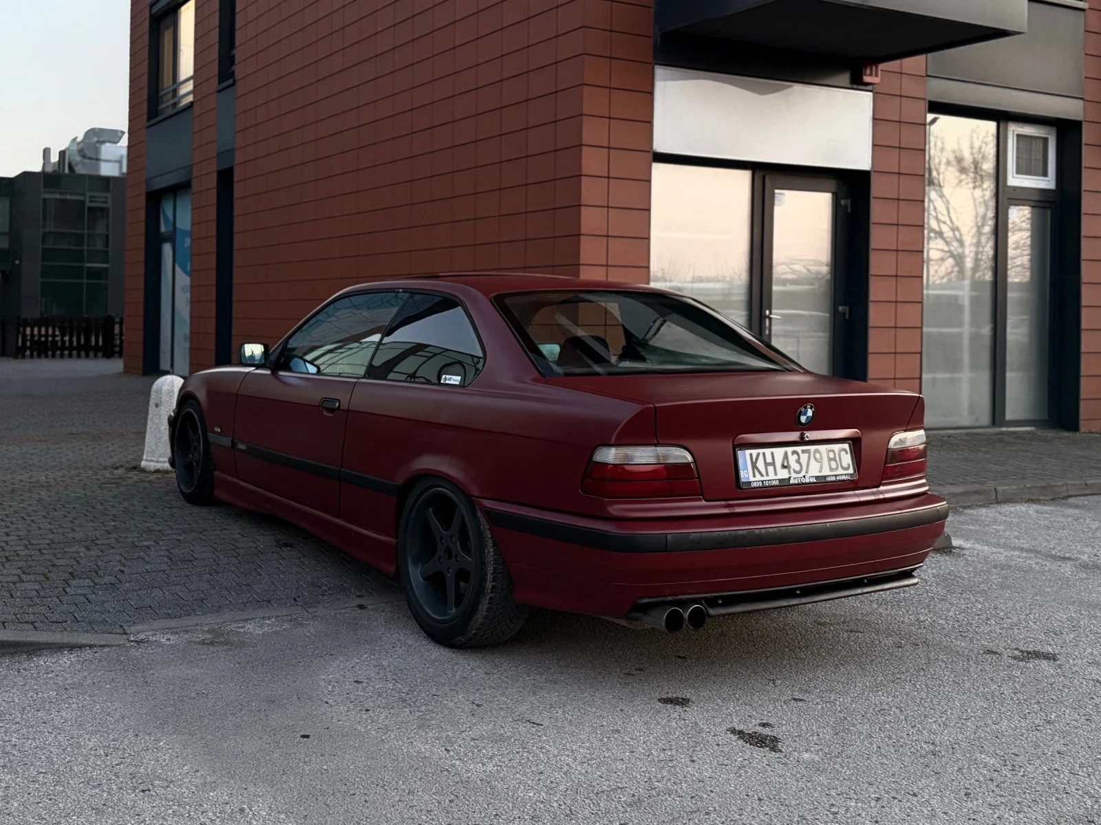 BMW 330 Е36, снимка 4 - Автомобили и джипове - 53850604