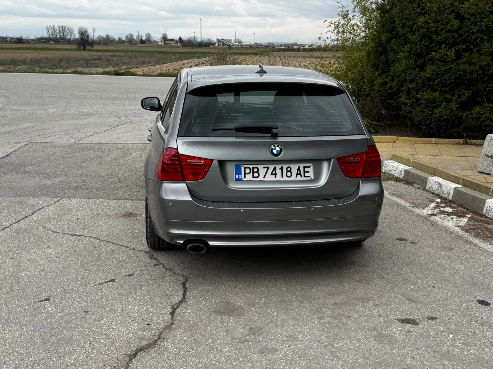 BMW 320, снимка 5 - Автомобили и джипове - 53923562