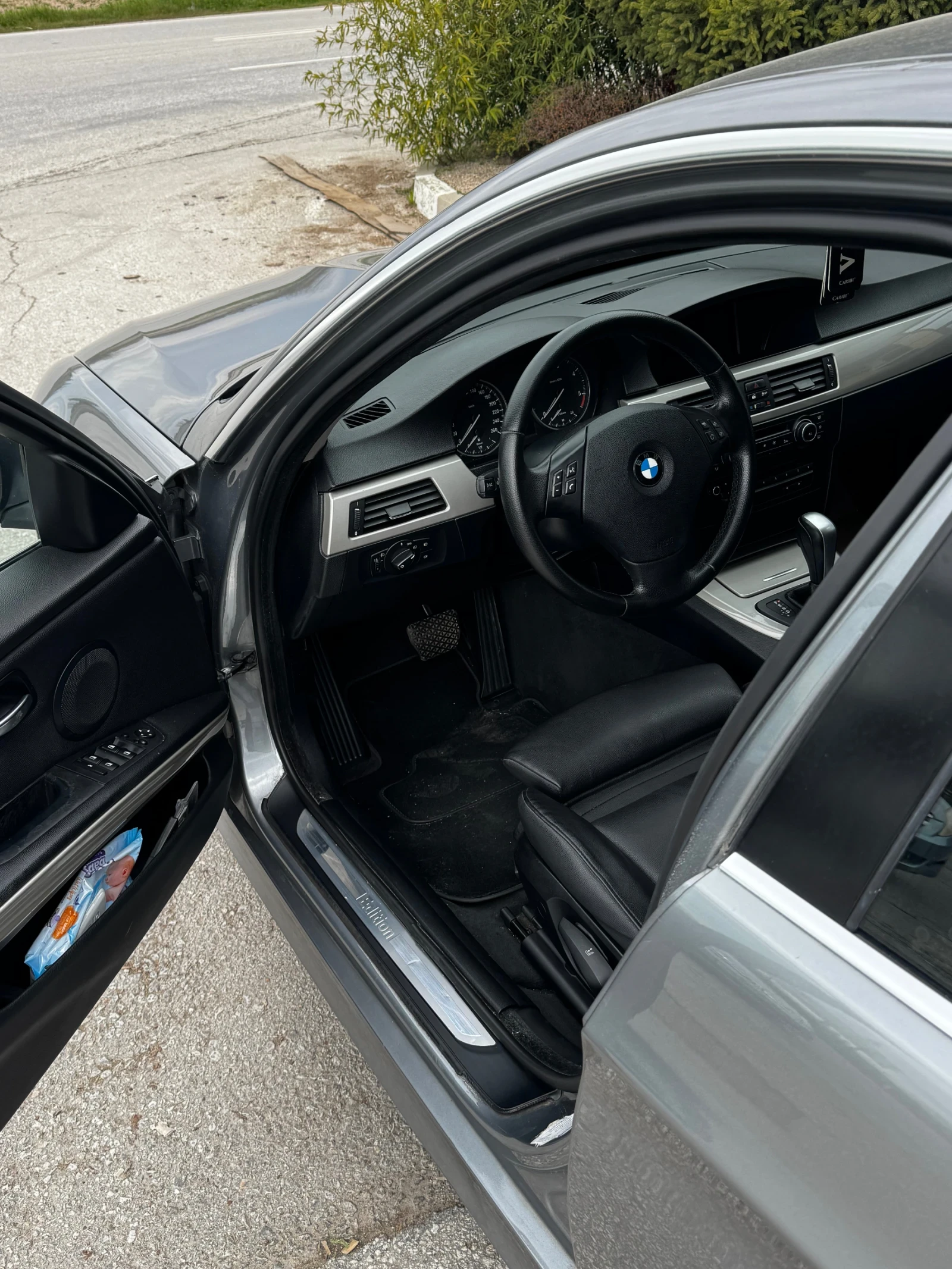 BMW 320, снимка 9 - Автомобили и джипове - 53923562