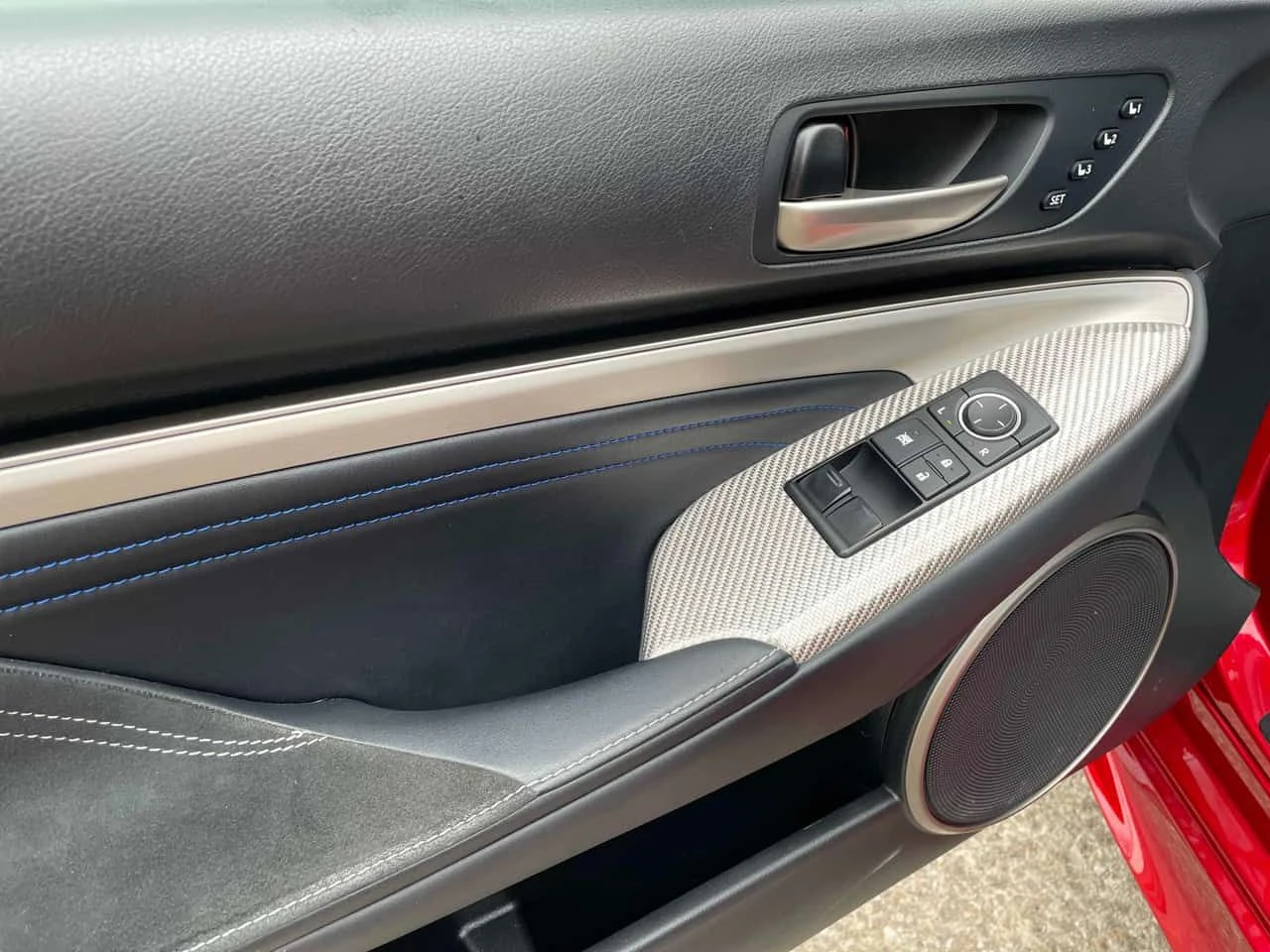 Lexus RC F * 2dr Cpe * 2 КЛЮЧА* ПДНО* ПОДГРЕВ* KEYLESS* , снимка 11 - Автомобили и джипове - 53991855