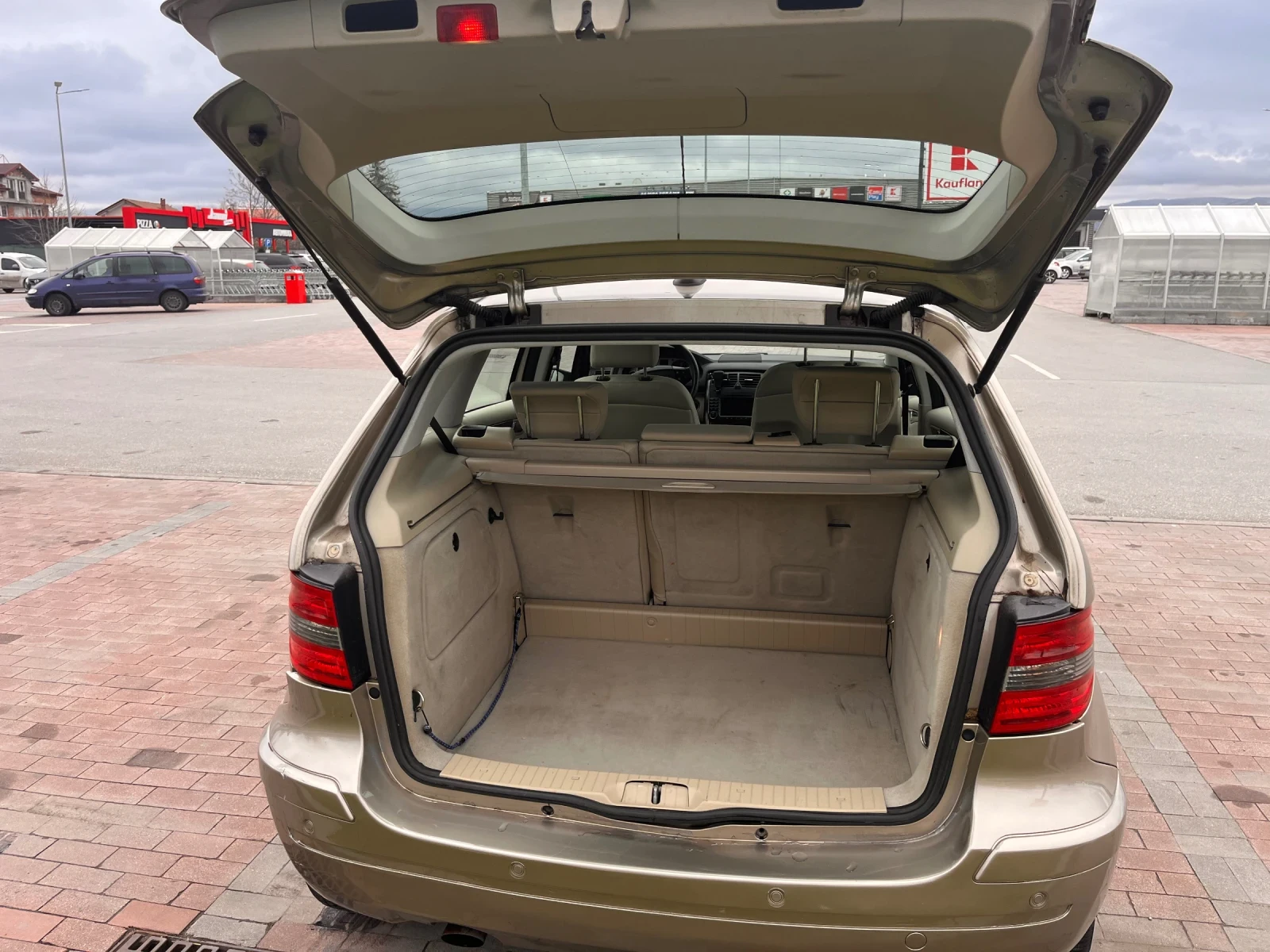 Mercedes-Benz B 170, снимка 9 - Автомобили и джипове - 54024669