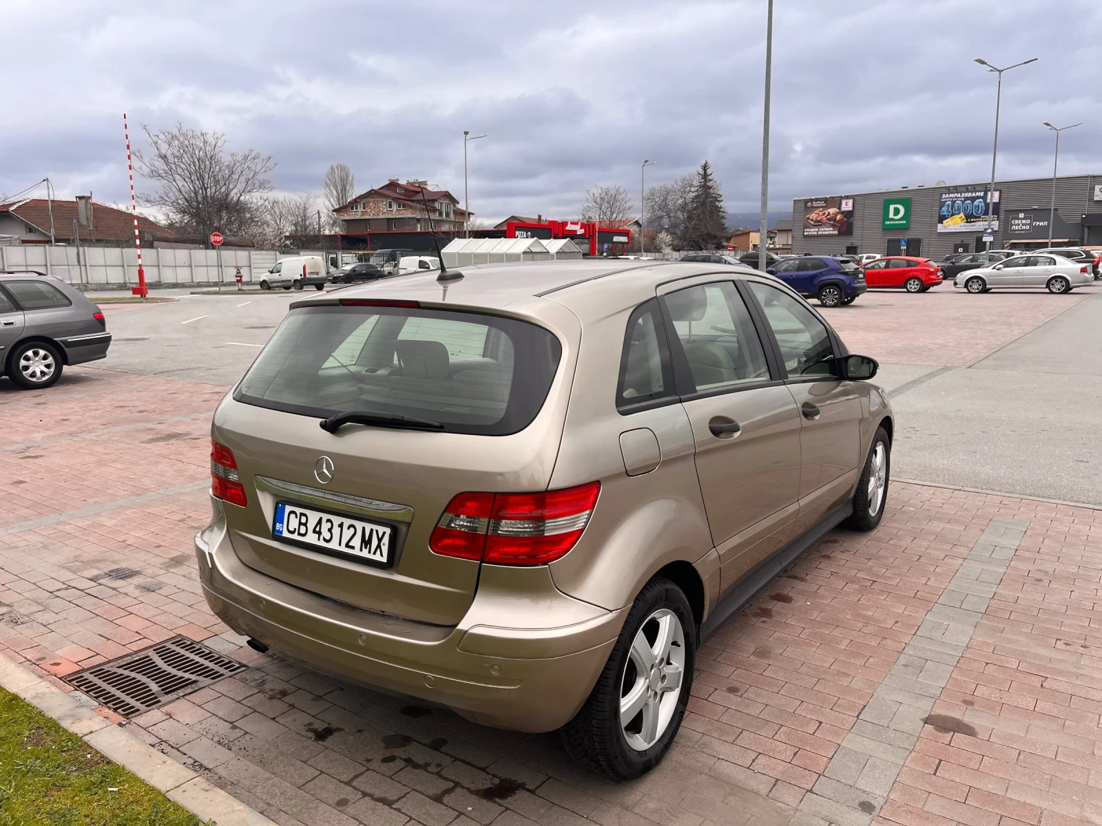 Mercedes-Benz B 170, снимка 8 - Автомобили и джипове - 54024669