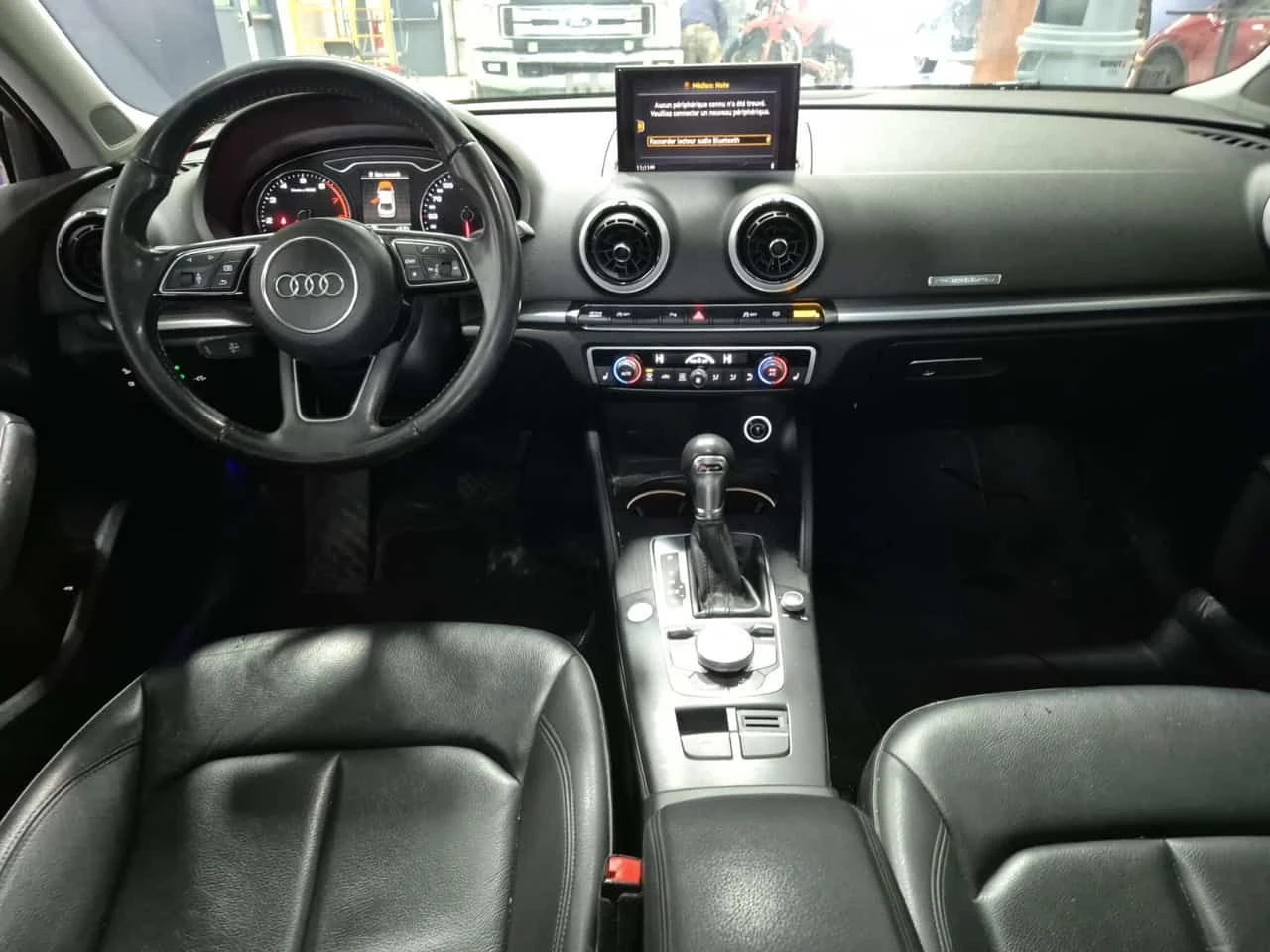 Audi A3 PROGRESSIV/CARFAX/Подгрев/Панорама/Кожа, снимка 6 - Автомобили и джипове - 54331360