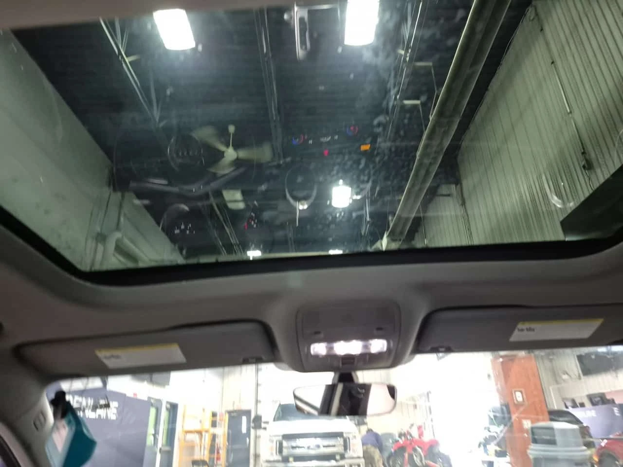 Audi A3 PROGRESSIV/CARFAX/Подгрев/Панорама/Кожа, снимка 13 - Автомобили и джипове - 54331360