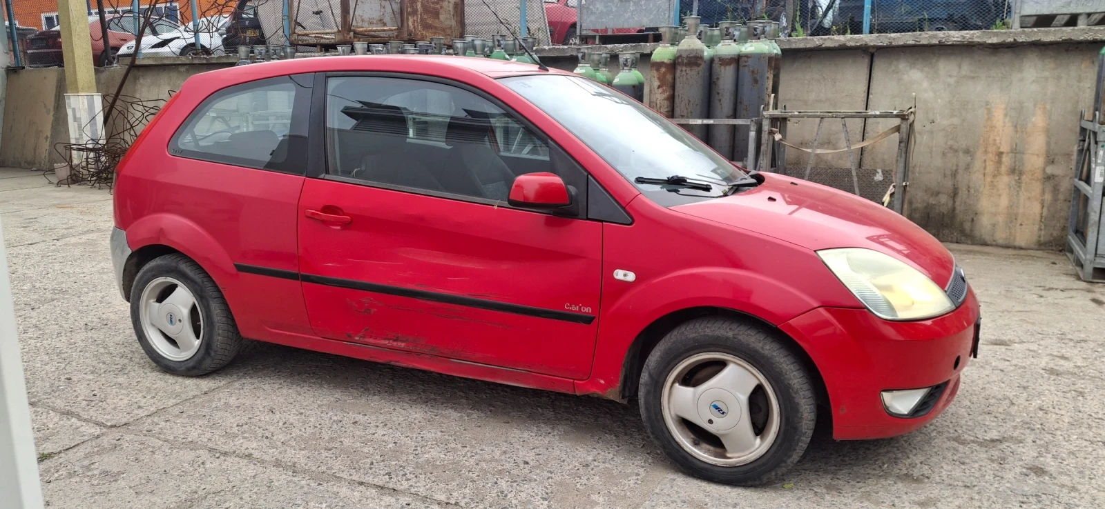 Ford Fiesta, снимка 2 - Автомобили и джипове - 54625831
