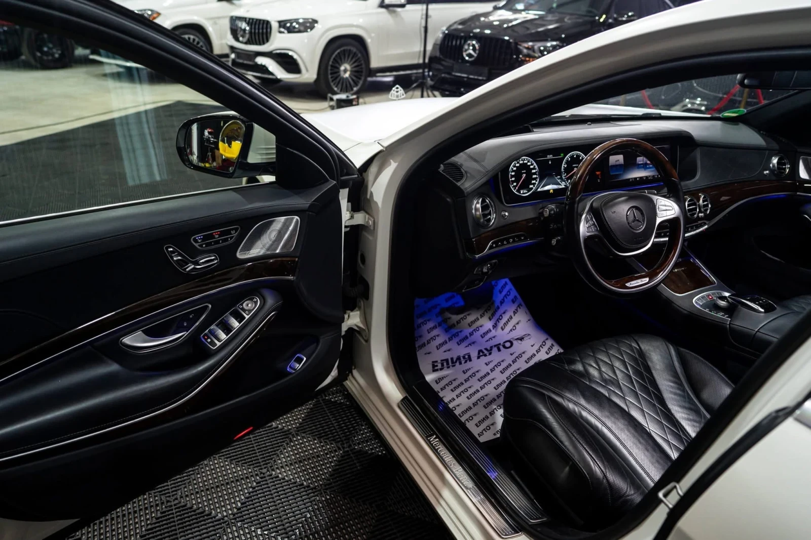 Mercedes-Benz S 560 MAYBACH LONG FACELIFT ПАНО BURM 3XTV ЛИЗИНГ 100%, снимка 11 - Автомобили и джипове - 54770540