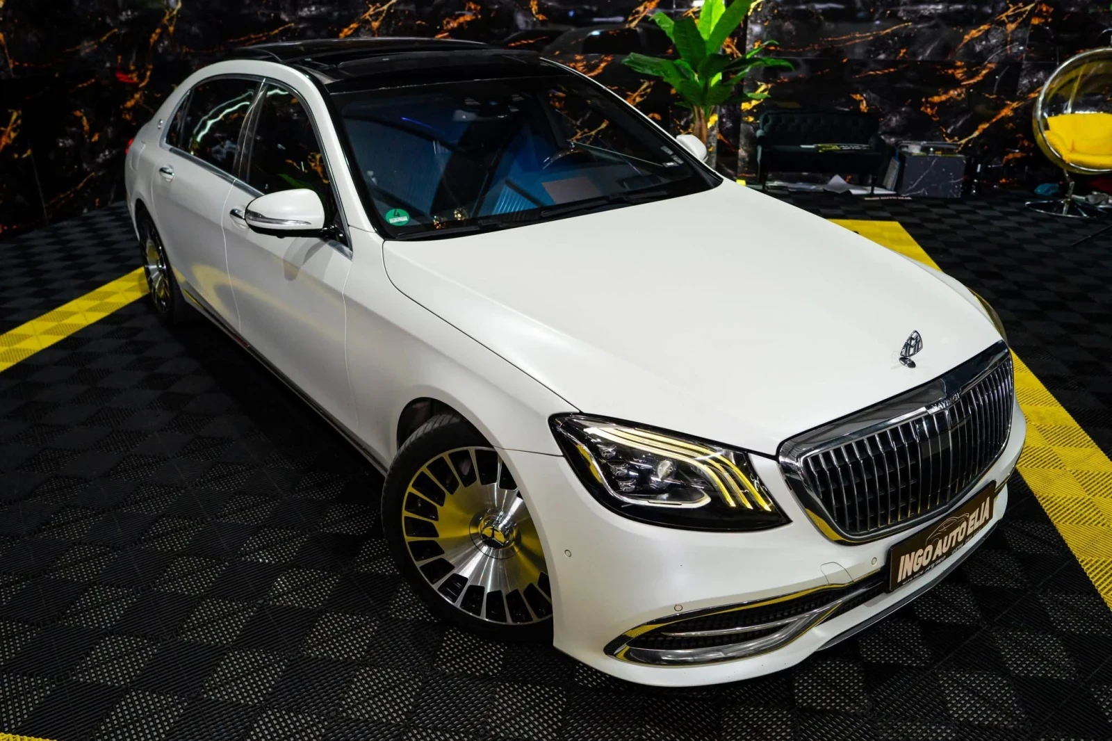 Mercedes-Benz S 560 MAYBACH LONG FACELIFT ПАНО BURM 3XTV ЛИЗИНГ 100%, снимка 2 - Автомобили и джипове - 54770540