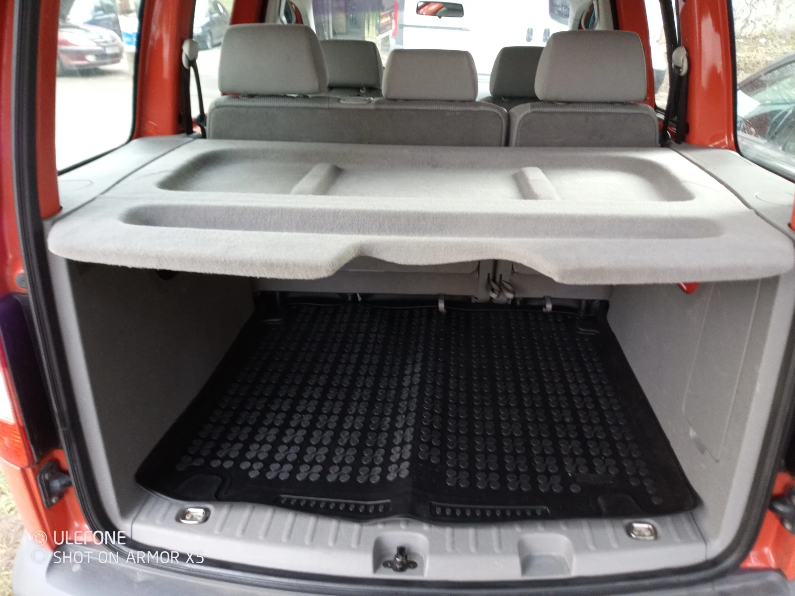 VW Caddy, снимка 15 - Автомобили и джипове - 54810499
