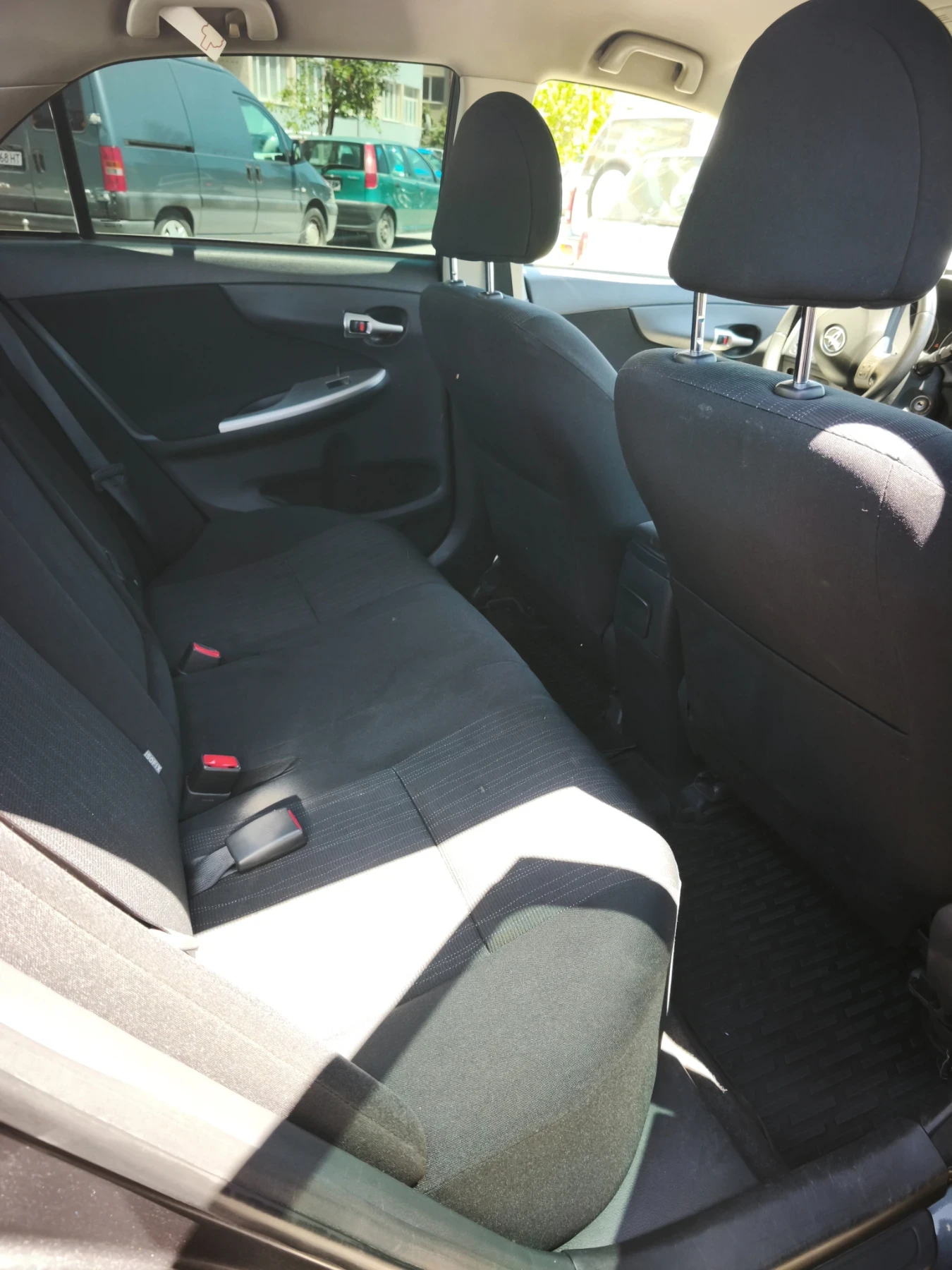 Toyota Corolla | Mobile.bg � ����������� 10