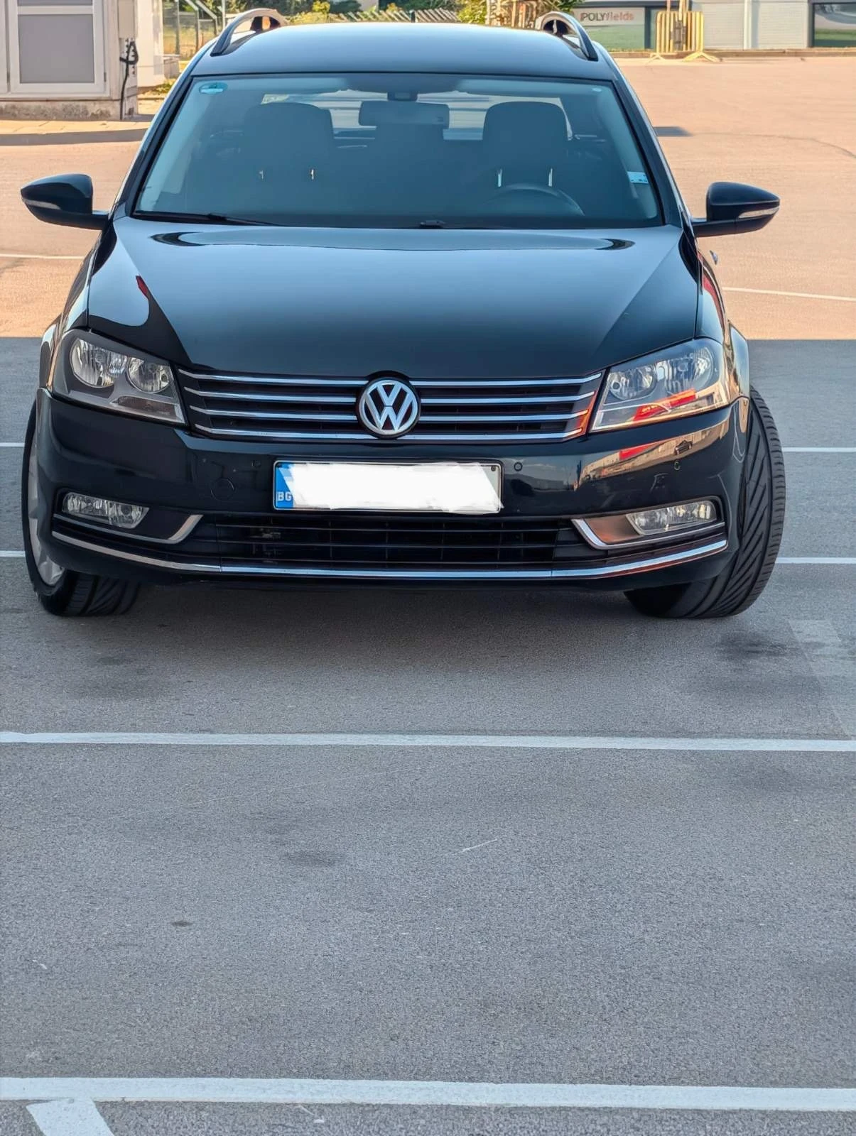 VW Passat Комби, снимка 2 - Автомобили и джипове - 55080925