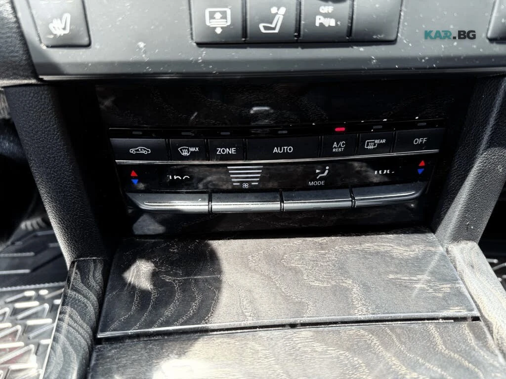 Mercedes-Benz E 300 * 4MATIC* АвтоКредит * (ЦЕНА ДО БГ), снимка 12 - Автомобили и джипове - 55137258