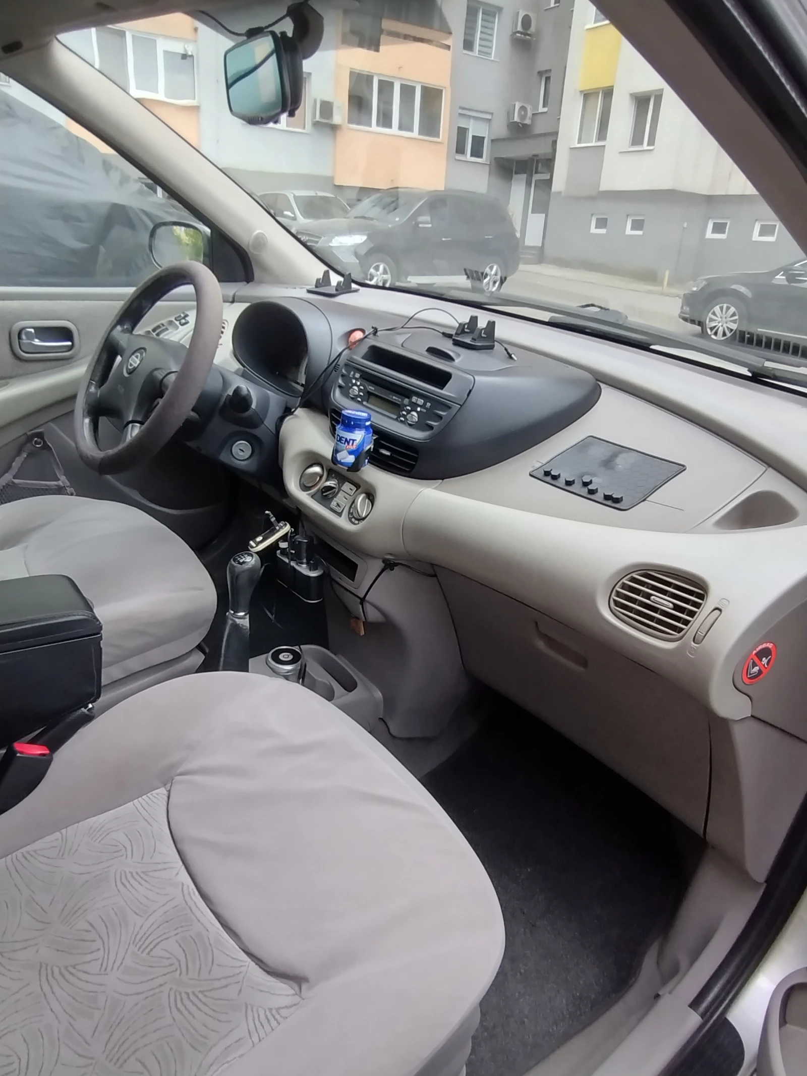 Nissan Almera tino, снимка 14 - Автомобили и джипове - 55164213