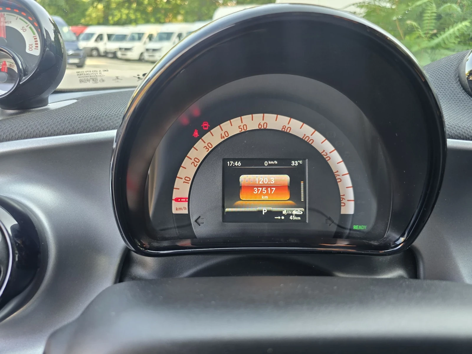 Smart Forfour, снимка 13 - Автомобили и джипове - 55378871