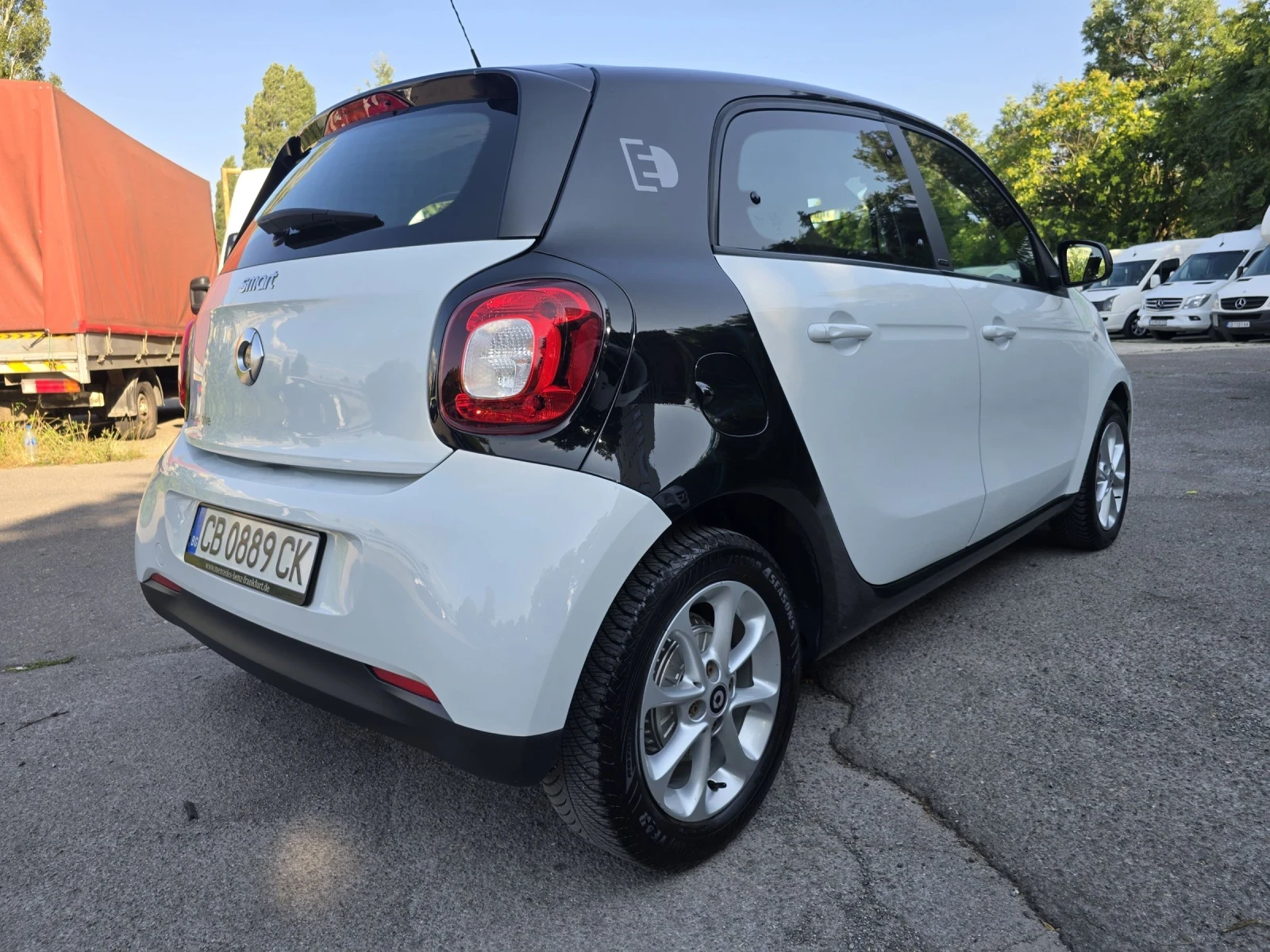 Smart Forfour, снимка 4 - Автомобили и джипове - 55378871