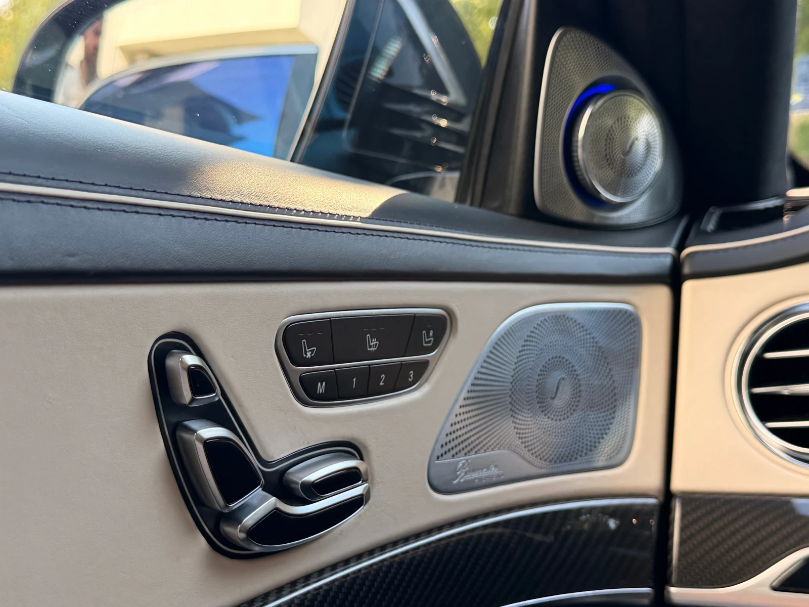 Mercedes-Benz S 63 AMG TV / BURMESTER / FULL, снимка 15 - Автомобили и джипове - 56022591
