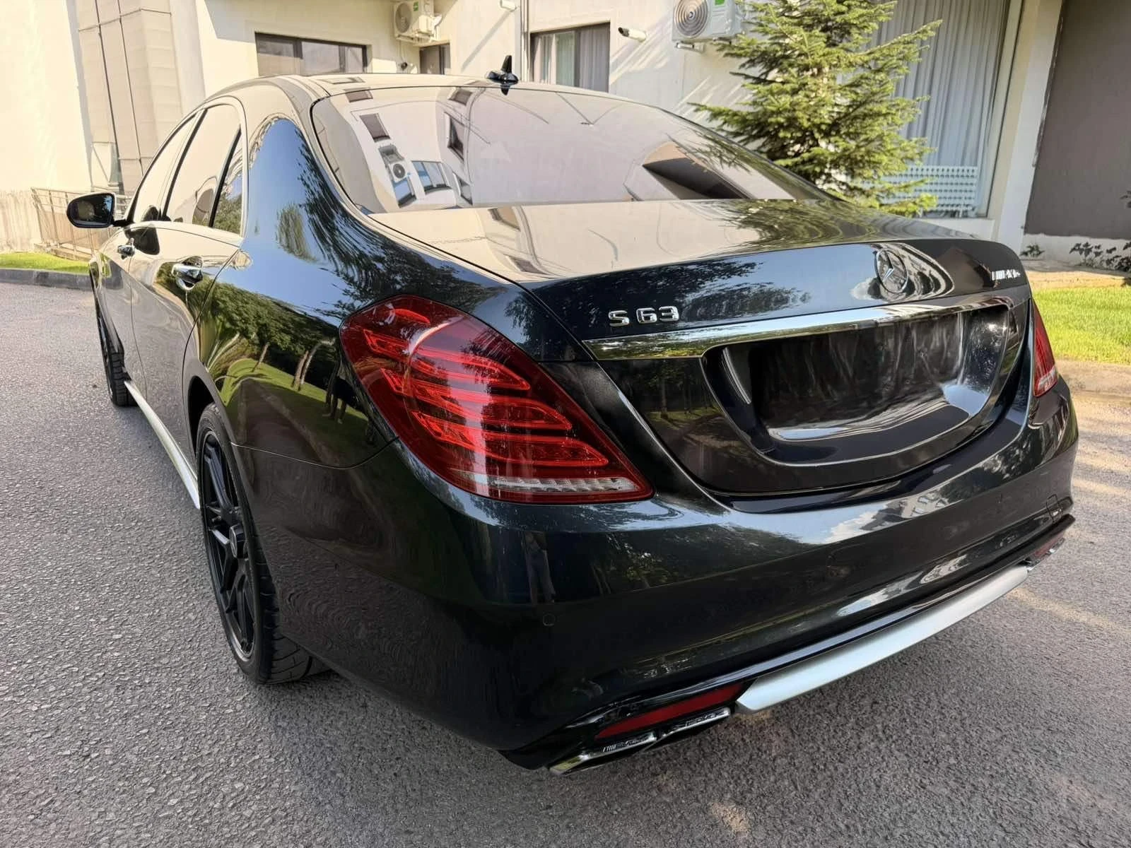 Mercedes-Benz S 63 AMG TV / BURMESTER / FULL, снимка 5 - Автомобили и джипове - 56022591