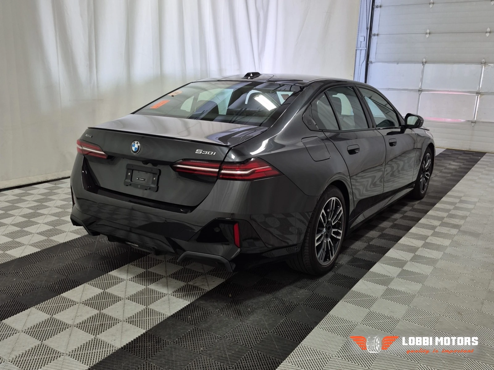 BMW 530, снимка 3 - Автомобили и джипове - 56103963