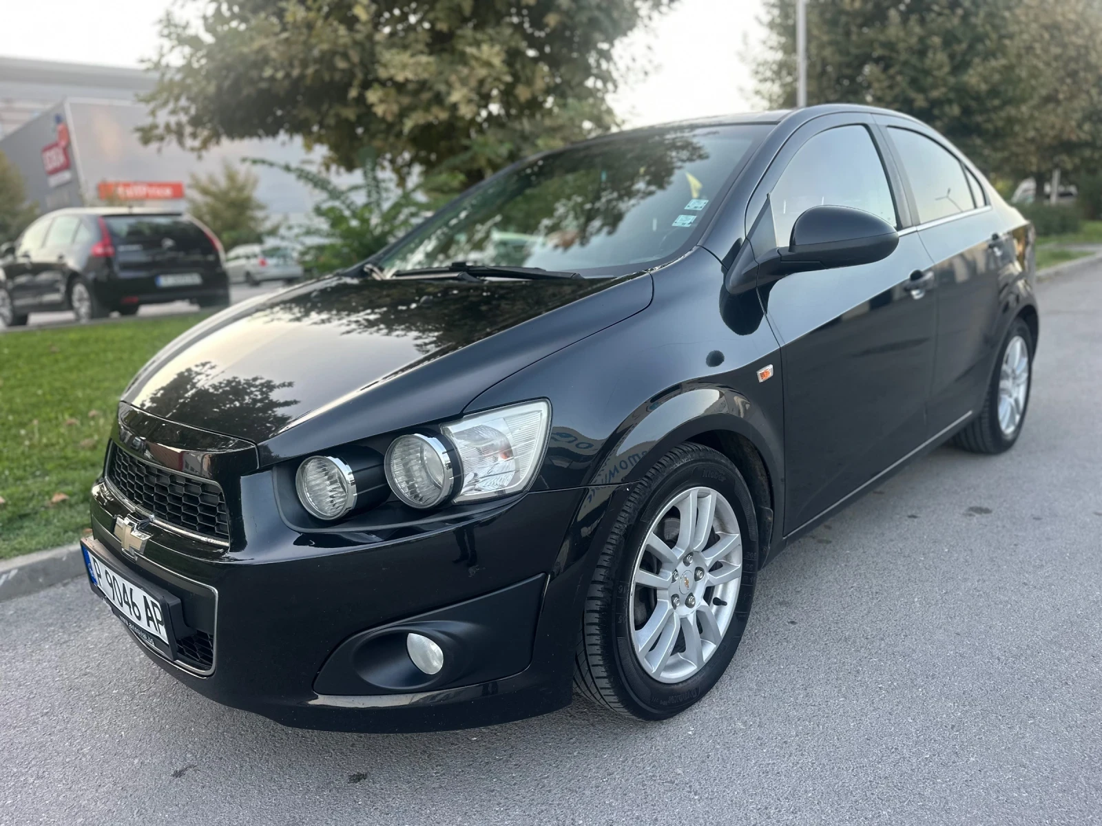Chevrolet Aveo 1.6, снимка 2 - Автомобили и джипове - 56133872