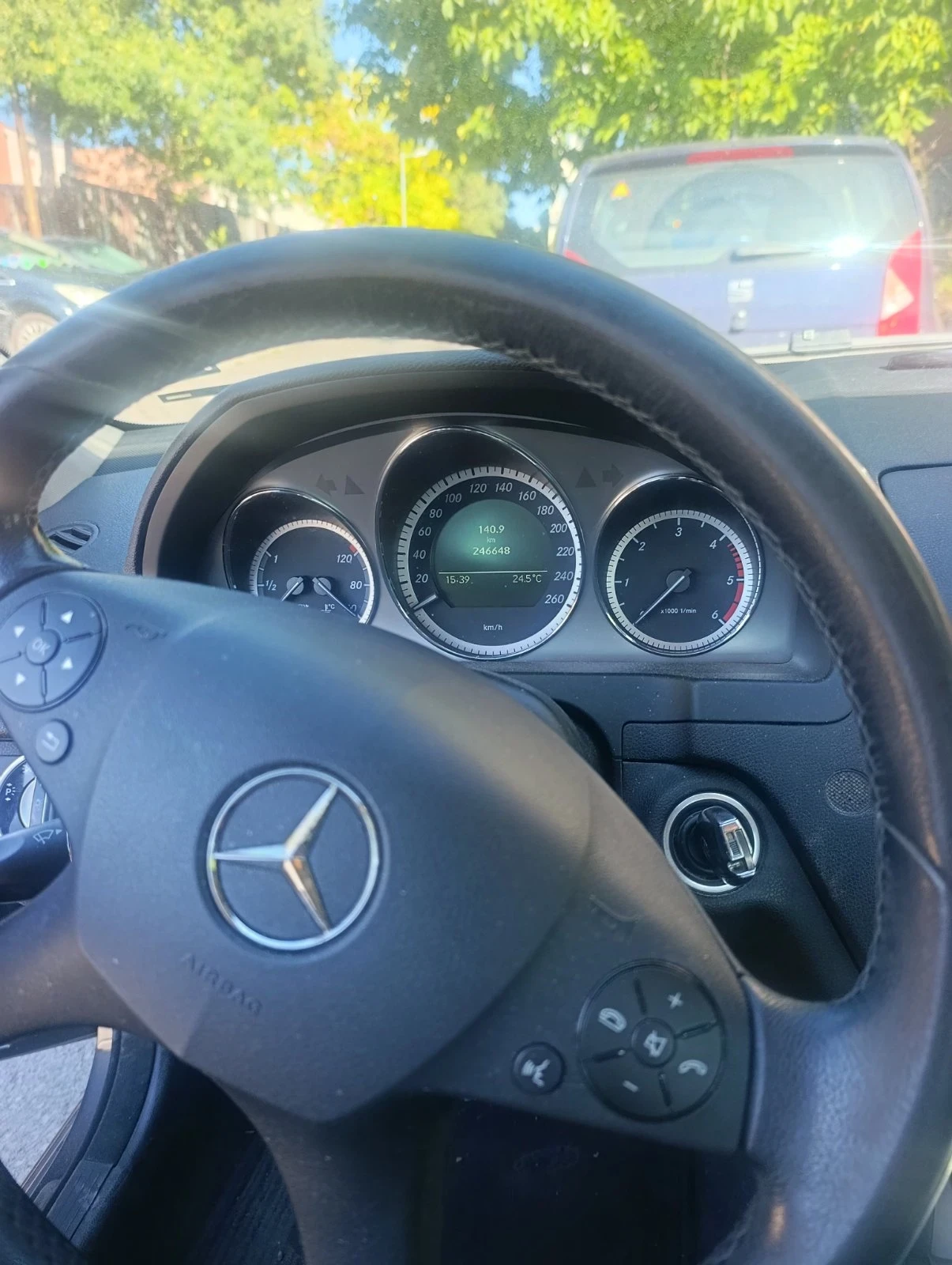 Mercedes-Benz C 220, снимка 15 - Автомобили и джипове - 56162027