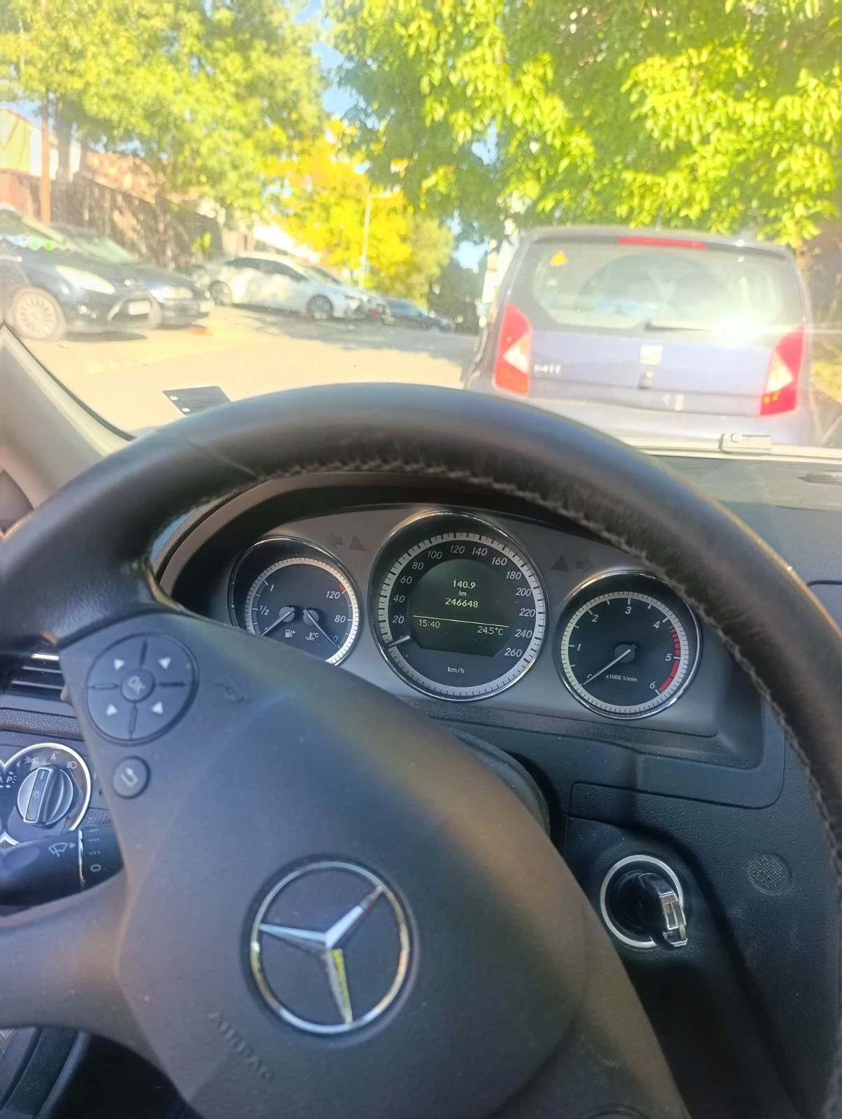 Mercedes-Benz C 220, снимка 16 - Автомобили и джипове - 56162027