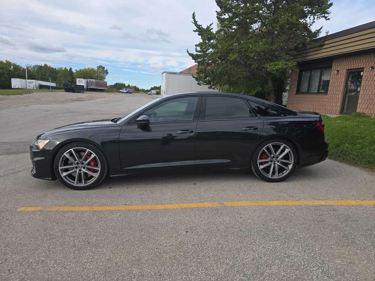 Audi S6 3D B&O | DISTRONIC | 360 | CARFAX, снимка 2 - Автомобили и джипове - 56208471