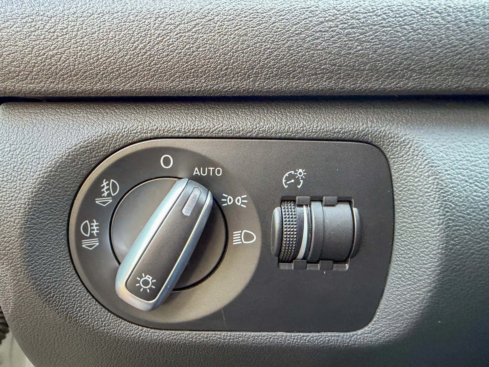 Audi A3 2.0 TDI 3xS-Line Common Rail, снимка 14 - Автомобили и джипове - 56237971