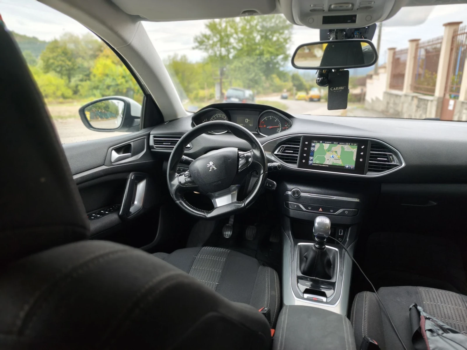 Peugeot 308 1.6 e-hdi, снимка 10 - Автомобили и джипове - 56240891