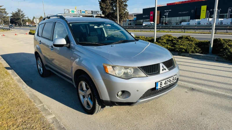 Mitsubishi Outlander DI-D, снимка 3 - Автомобили и джипове - 49548613