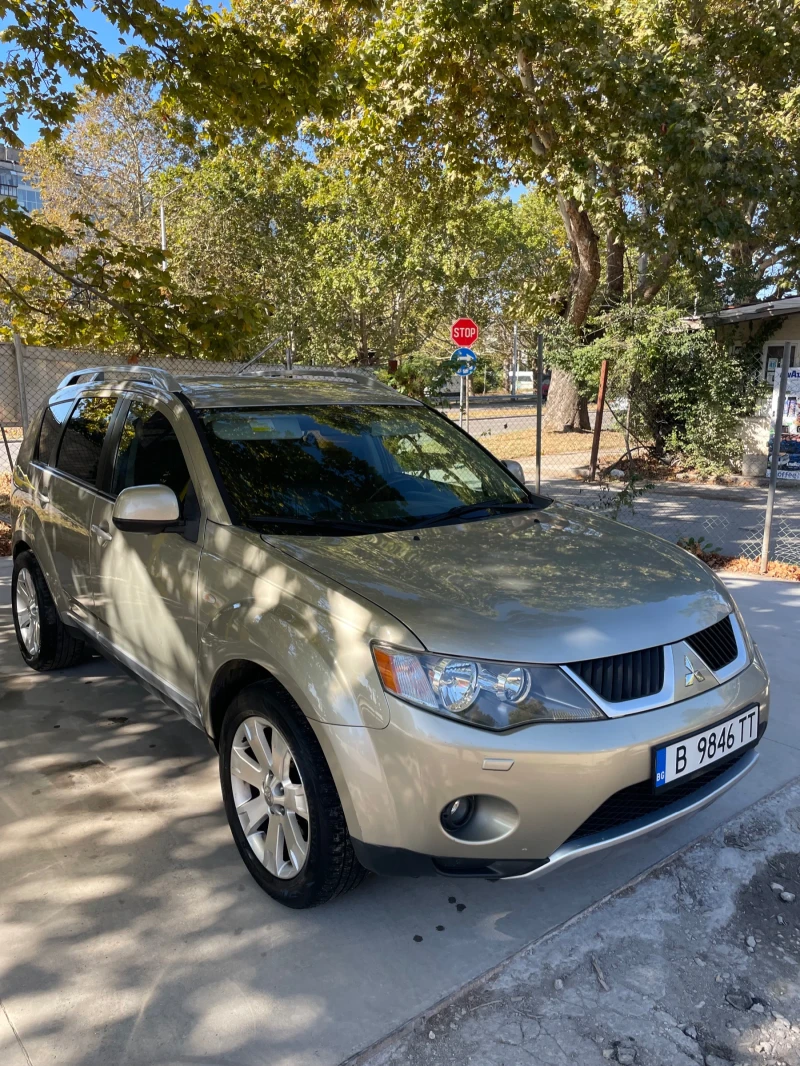 Mitsubishi Outlander 2.4 LPG, снимка 2 - Автомобили и джипове - 51934616