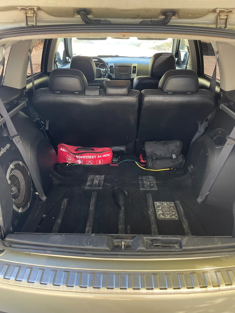 Mitsubishi Outlander 2.4 LPG, снимка 6 - Автомобили и джипове - 51934616