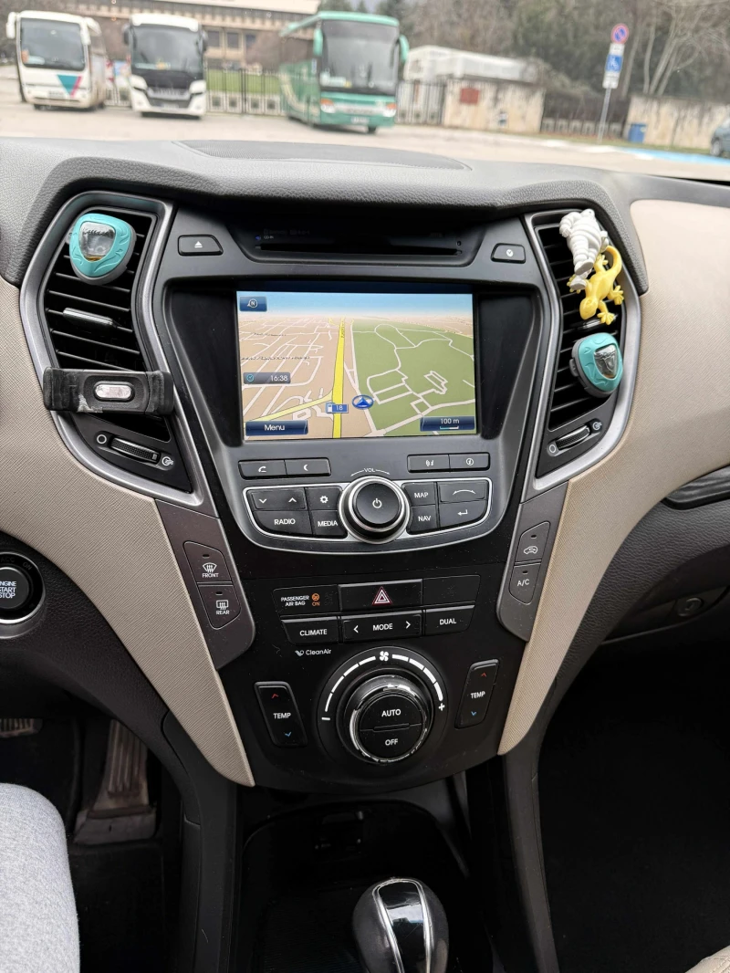 Hyundai Santa fe 2.2CRDI 4x4 сервизна история, снимка 13 - Автомобили и джипове - 52655065